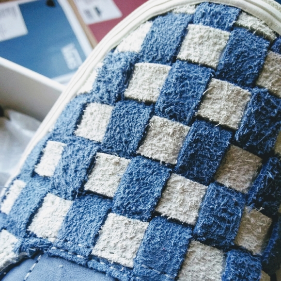 Vans - Picture 3 of 8